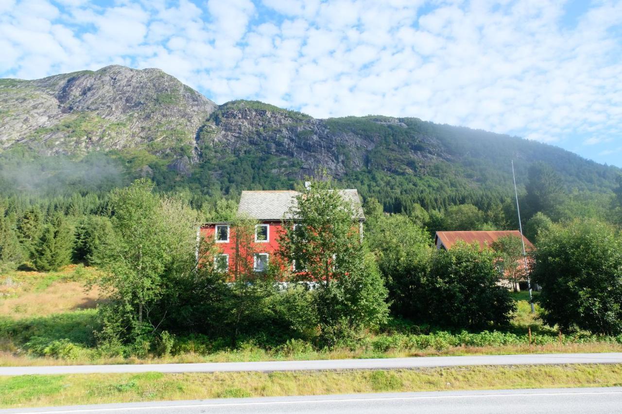 Lake View Holiday Stay In Jolster Ardal  Exterior photo